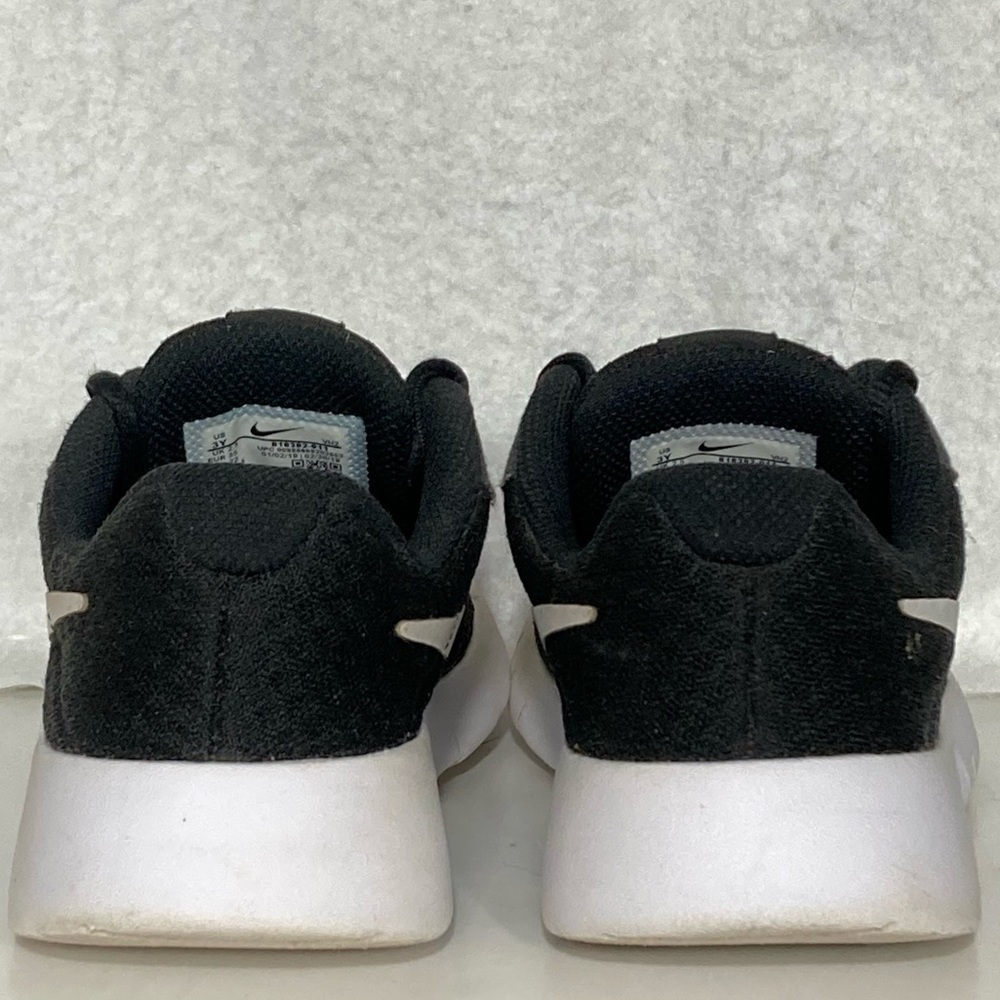 Nike Kids Black/White Tanjun Running Athletic Sneakers Shoes Size 3Y - Picture 4 of 11